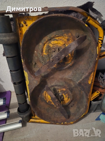 Тракторна косачка за трева Stiga Villa , снимка 2 - Градинска техника - 51498640