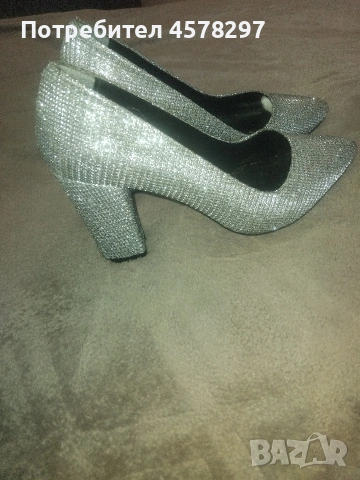 сребристи обувки, снимка 3 - Дамски елегантни обувки - 54078438