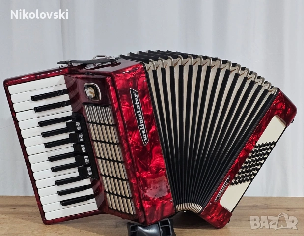 Акордеон Weltmeister Stella 