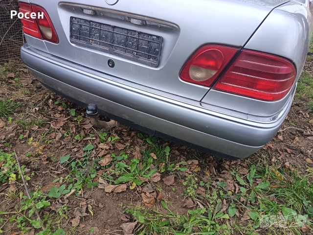 Задна броня за Мерцедес, снимка 5 - Части - 52905670