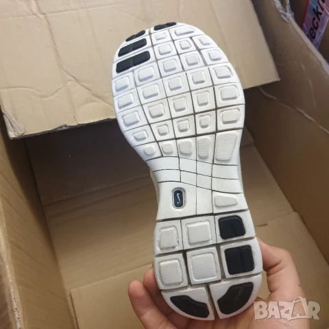 маратонки Nike Free Flyknit+ Volt Electric номер 40 ,5, снимка 3 - Маратонки - 50448794