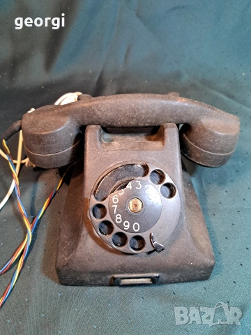 стар бакелитов телефон PTT 34/4, снимка 2 - Антикварни и старинни предмети - 53988313