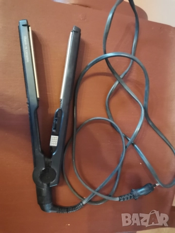 Преса за коса titanium ceramic , снимка 2 - Преси за коса - 52343232