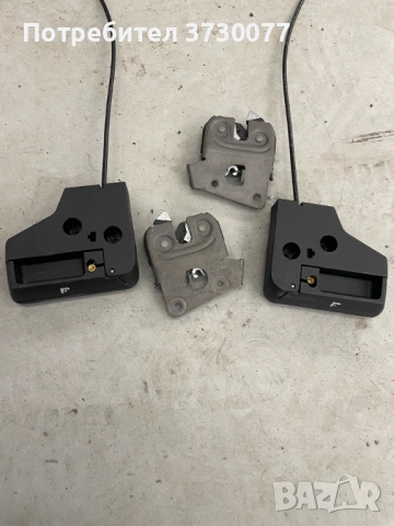 BMW задни седалки освобождаващ механизъм дърпалки F10 E92 E87 F30 F32 E60 F06 F07, снимка 2 - Части - 53264439