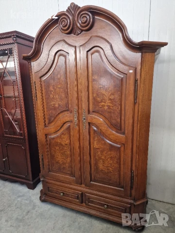 Античен Масивен Гардероб-внос от Германия!