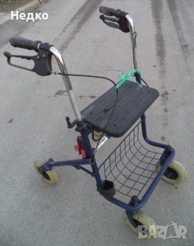 ПРОХОДИЛКА сгъваема с две спирачки