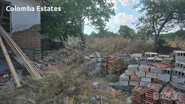 Къща с 1 дка двор в село Хаджиите, общ. Карнобат, снимка 12 - Къщи - 51192490