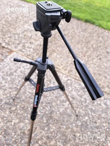 немски статив трипод за фотоапарат камера Hama traveller's 2     7/4, снимка 5 - Чанти, стативи, аксесоари - 49827139