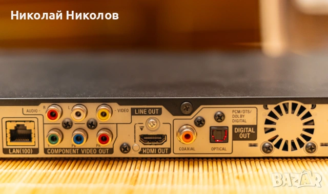 SONY BDP-S370 Blu-Ray player , снимка 9 - Плейъри, домашно кино, прожектори - 53574227