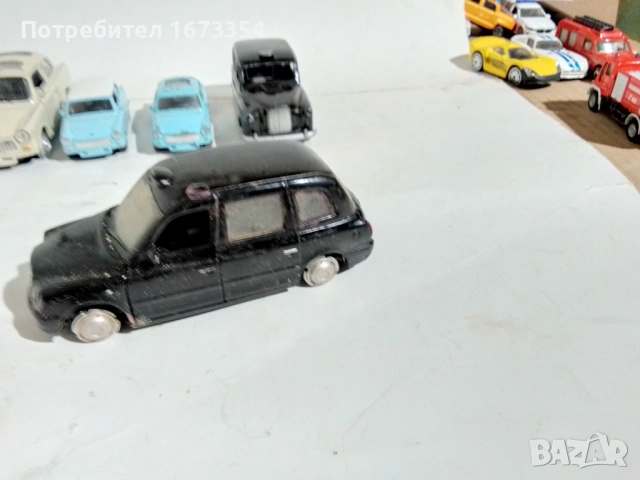 Трабант+ Лондонски таксита, снимка 3 - Други ценни предмети - 51789902