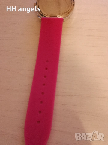 Guess оригинален НОВ часовник , снимка 6 - Дамски - 53117433