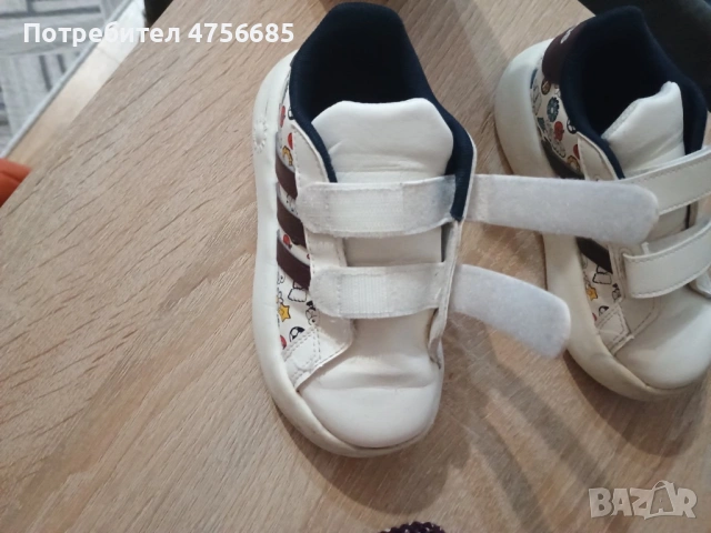 Детски маратонки Adidas 27 номер, снимка 4 - Детски маратонки - 53731795