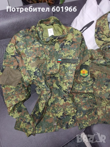 Чисто нови камуфлажни дрехи и кубинки