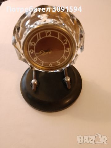 Стар руски часовник със кристал  Маяк работещ, снимка 9 - Антикварни и старинни предмети - 46304807