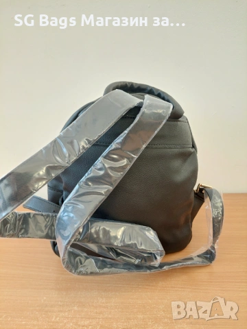 Moschino дамска чанта тип раница дамска раница код 123, снимка 13 - Раници - 48479826