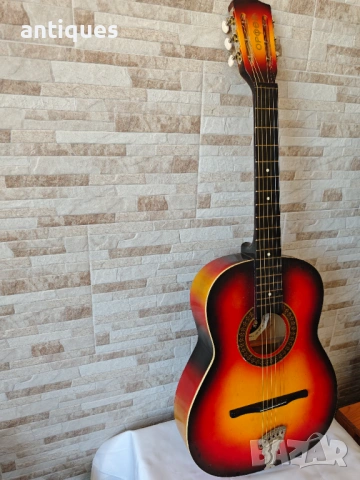 Класическа акустична китара от соц-а - Орфей, снимка 9 - Китари - 54252610