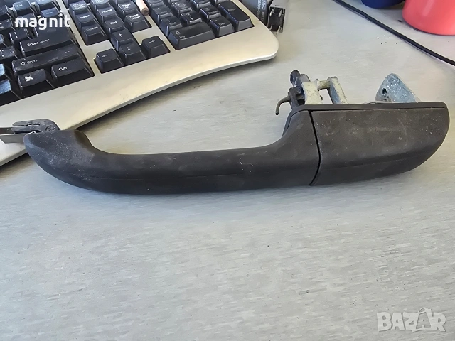 ЗАДНА ЛЯВА ДРЪЖКА ВЪНШНА LAND ROVER DISCOVERY 2.5 TD5