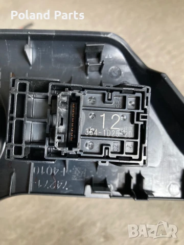 Бутон ел стъкло задно дясно Тойота ЦХР Toyota C-HR, снимка 2 - Части - 51127910