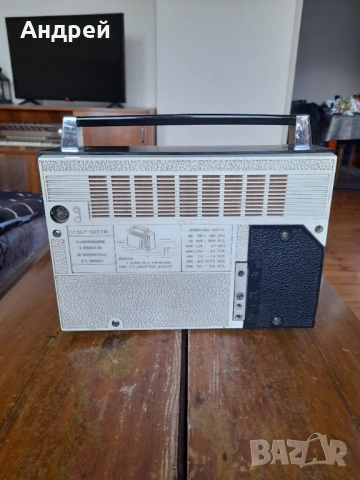 Старо радио ВЕФ,VEF 201, снимка 3 - Антикварни и старинни предмети - 53988578