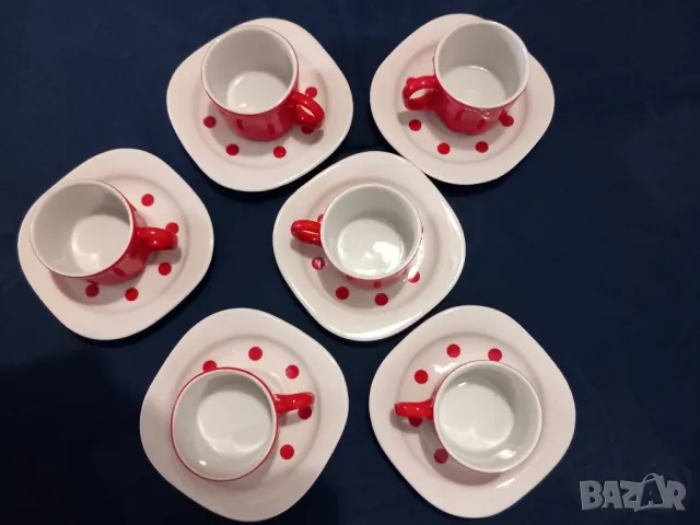 Сервиз за кафе в червено, снимка 6 - Сервизи - 50378810