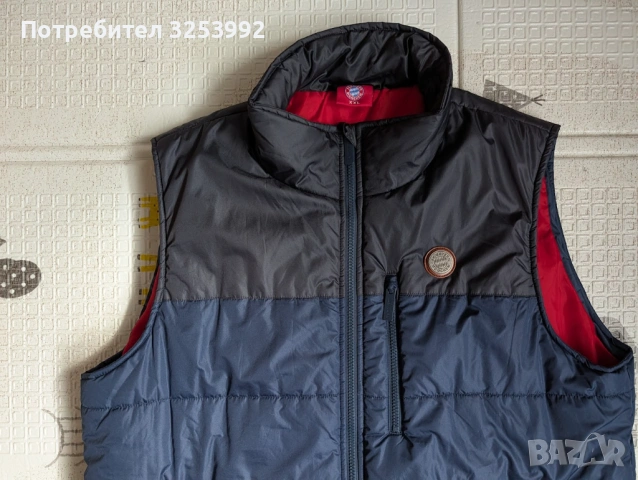 Оригинален Капитониран Елек FC Bayern Munchen, снимка 2 - Спортни дрехи, екипи - 53946754