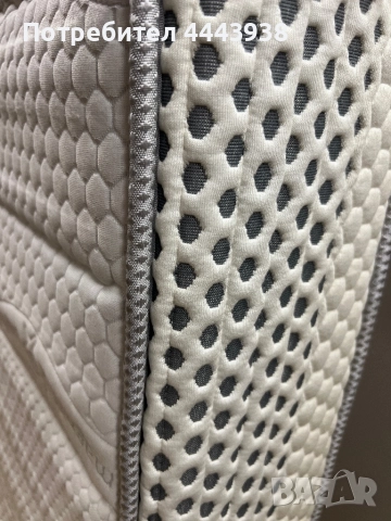 Матрак Magniflex, в отлично състояние, 190х90х19, снимка 3 - Матраци - 51621072