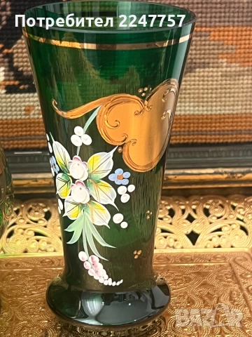 Бохемска чаша и ваза, снимка 4 - Антикварни и старинни предмети - 52837896