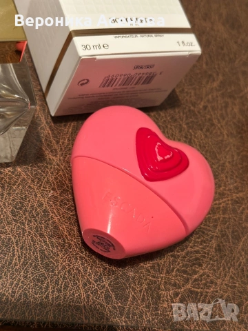 Шишенца от парфюми, снимка 11 - Дамски парфюми - 54032157