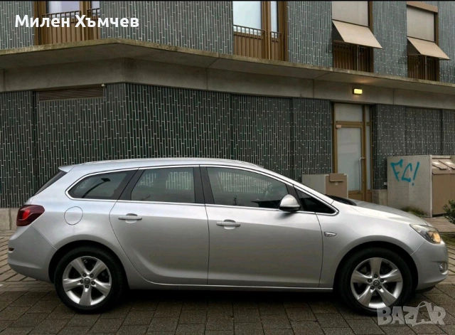 Опел  Астра 1,7D 2012г.110кс., снимка 8 - Автомобили и джипове - 53801496