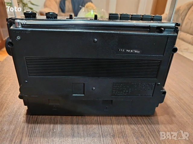 Hitachi TRK 5300, снимка 5 - Радиокасетофони, транзистори - 53505361