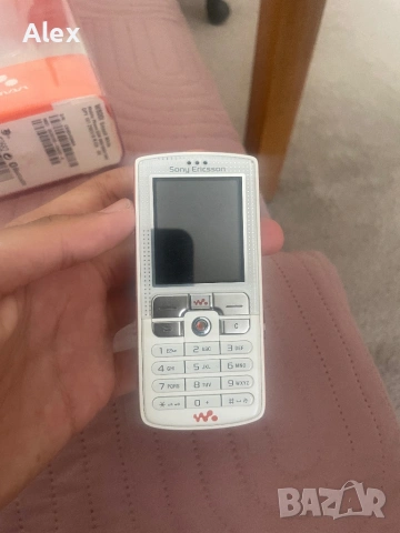 Sony Ericsson W800i Легендата на Walkman Пълен комплект, снимка 2 - Sony Ericsson - 54102369