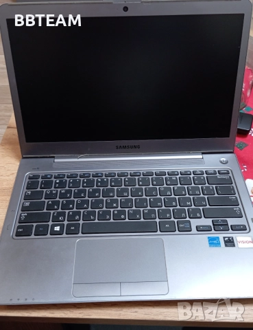 Лаптоп Samsung NP535U3C 13.3-инчов 12GB 1TB, снимка 5 - Лаптопи за дома - 52821044