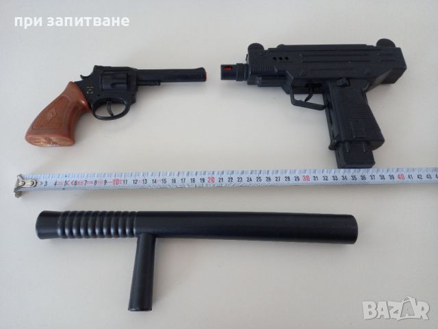 Детски играчки автоматичен пистолет Узи и револвер, полицейска палка