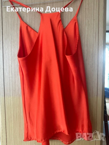 Сатенен топ с тънки презрамки, снимка 2 - Тениски - 51206013