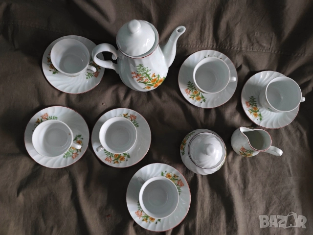 Продавам български сервиз за чай "Китка- Нови пазар", снимка 2 - Сервизи - 52659769