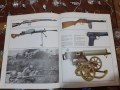 Немска книга ВСВ Трети райх Вермахт пистолет автомат, снимка 1