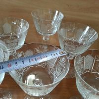 Кристални чаши , снимка 2 - Антикварни и старинни предмети - 45382535