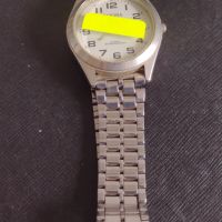 Метална верижка за часовник красив стилен дизайн 44844, снимка 1 - Каишки за часовници - 45381375