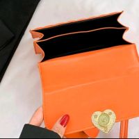 Модерна чантичка в оранжево или розово , снимка 12 - Чанти - 45543579