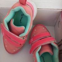 Детски обувки, снимка 2 - Детски маратонки - 45333871