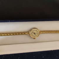 Чайка руски позлатен дамски ръчен часовник механичен 17 камъка , снимка 2 - Дамски - 44943604