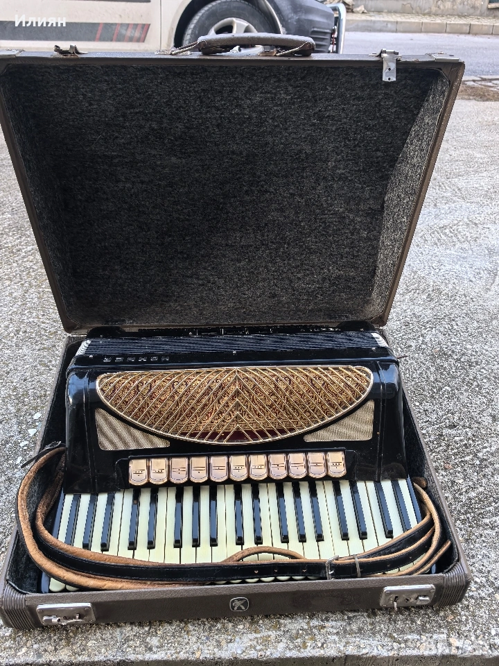 Акордеон, снимка 1