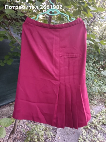 Дебела червена пола, снимка 1