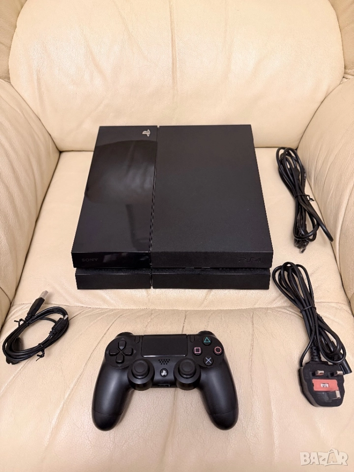 Play Station 4 (ps4)  с един контролер , снимка 1