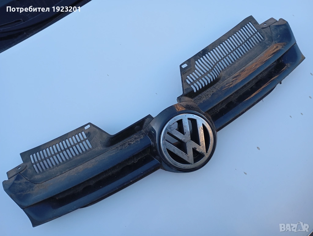 Решетка с емблема за голф мк5 производство 2003-2008, снимка 1