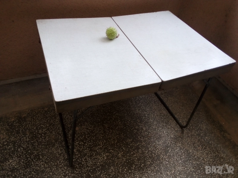 Туристическа маса, куфар, снимка 1