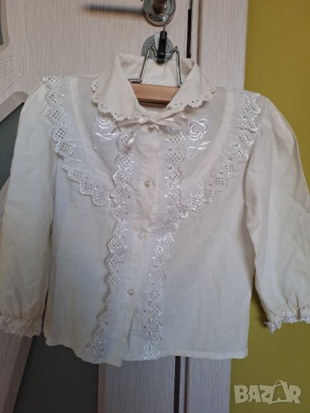 Детска бяла блуза риза с копчета и дантели, снимка 1