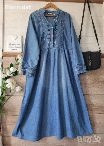 Дънкова рокля с бродерии , снимка 1