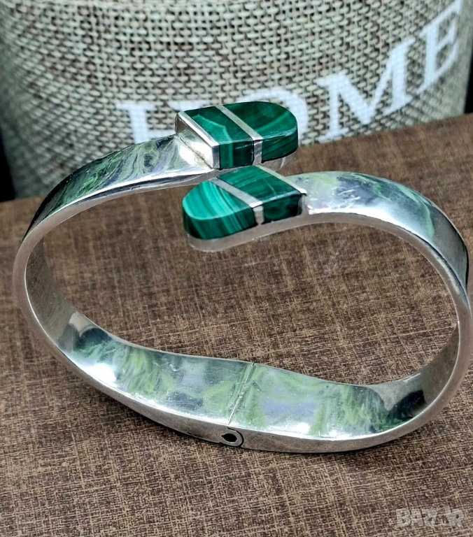 Mexico ювелирна масивна сребърна гривна с естествен малахит , снимка 1