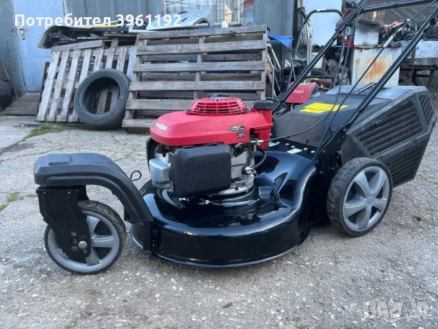 Самохода на моторна косачка HONDA 5.5 hp, снимка 2 - Градинска техника - 54140446